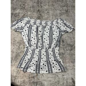 Top Shirt Blouse Womens Sz M White Embroidery Print Floral Boho Peasant Knit Top